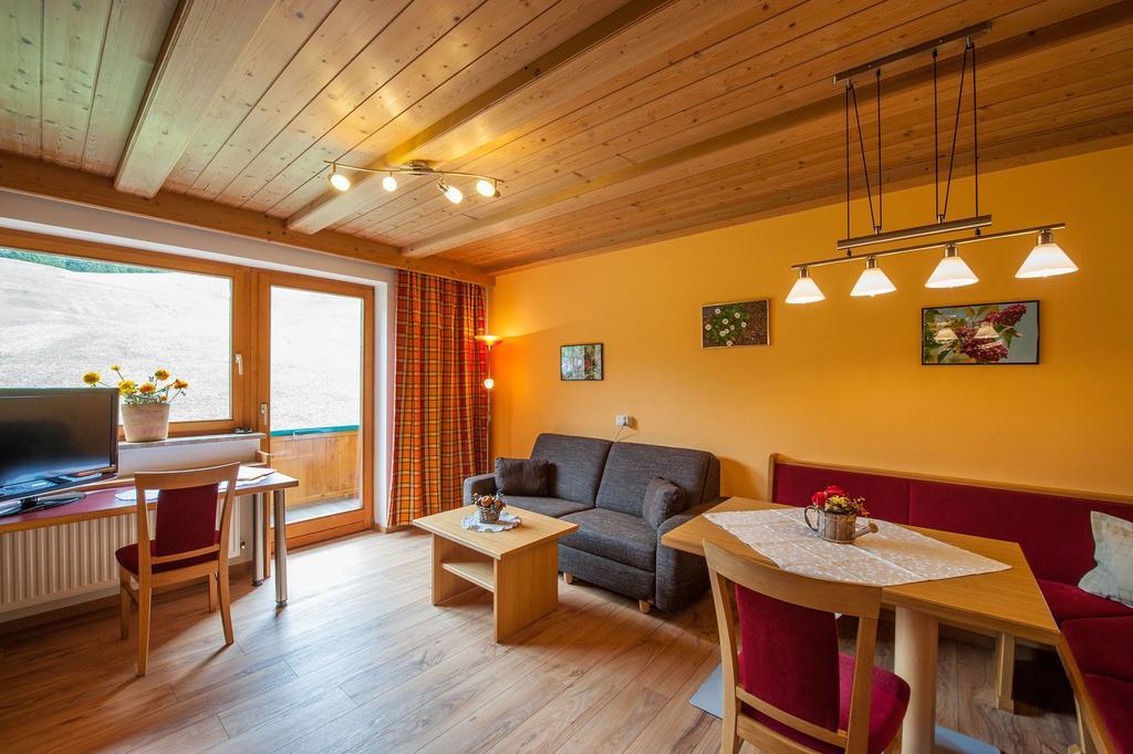 Gästehaus Alpenblick Berwang Exterior foto