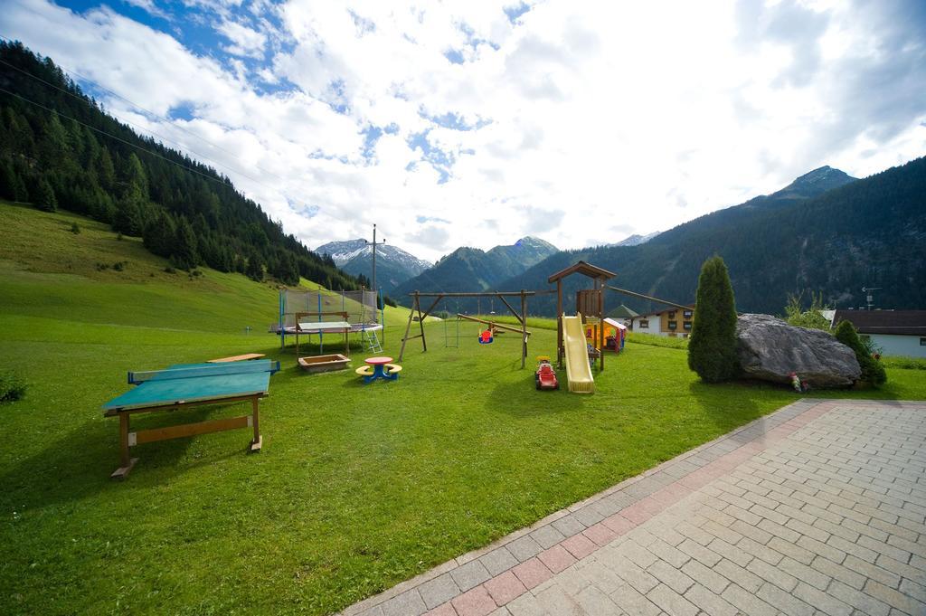 Gästehaus Alpenblick Berwang Exterior foto